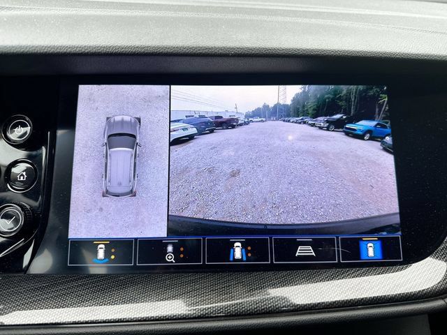 Used 2021 Buick Envision Essence w/ Technology Package I FWD image 18
