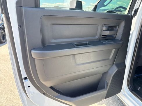 New 2026 RAM 5500 Tradesman w/ Chrome Appearance Group AWD/4WD image 19