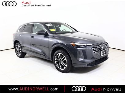 Certified 2025 Audi Q5 Premium w/ Convenience Package