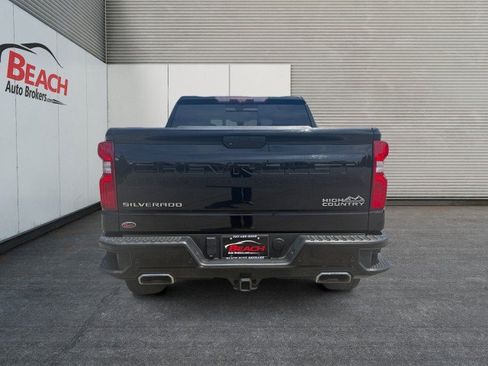 Used 2021 Chevrolet Silverado 1500 High Country w/ Technology Package AWD/4WD image 15