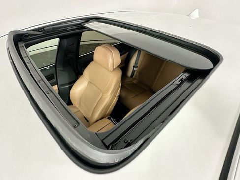Used 2013 BMW 750Li RWD image 22