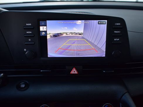 Used 2025 Hyundai Elantra Sport FWD image 38