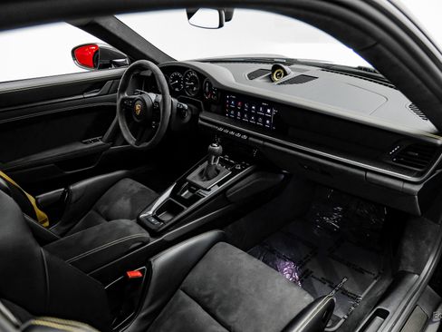 Used 2022 Porsche 911 GT3 image 47
