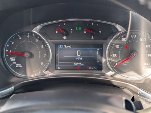 Used 2019 Chevrolet Equinox LT image 16