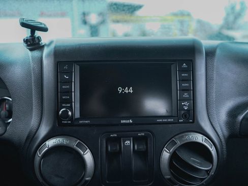 Used 2015 Jeep Wrangler Sport w/ Quick Order Package 24S image 9