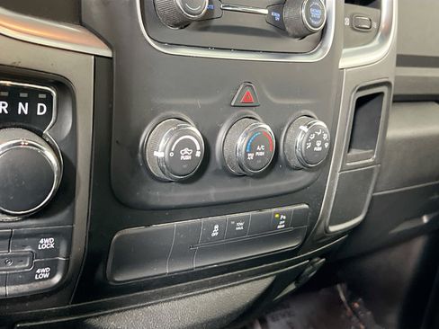 Used 2022 RAM 1500 Classic Warlock AWD/4WD image 15