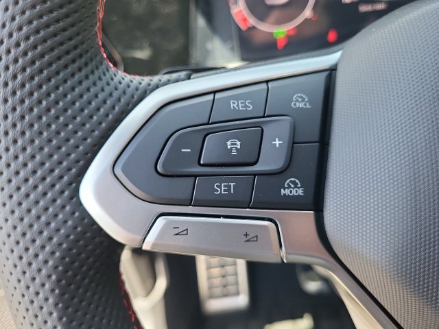 New 2026 Volkswagen GTI SE FWD image 22