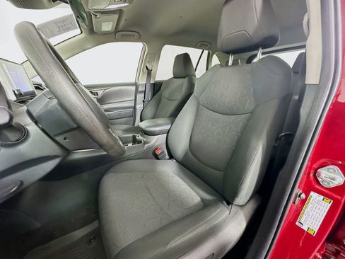Used 2023 Toyota RAV4 XLE FWD image 21