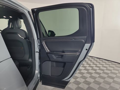 Used 2025 Rivian R1T Adventure AWD/4WD image 19