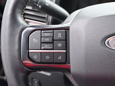 Used 2023 Ford F350 Platinum image 16