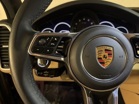 Used 2023 Porsche Cayenne image 53