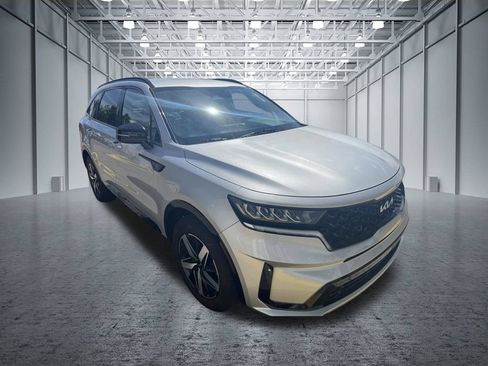 Used 2022 Kia Sorento S FWD image 6