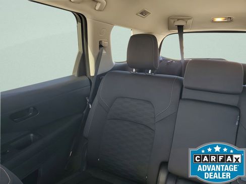 Used 2025 Nissan Pathfinder SV image 14