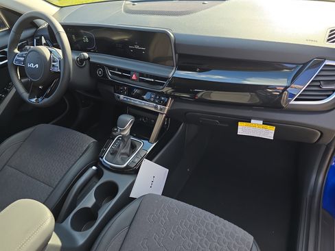New 2026 Kia Seltos S image 13