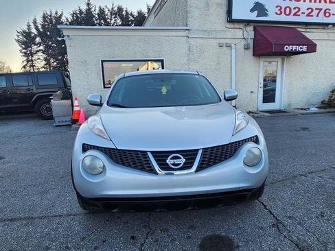 Used 2013 Nissan Juke SV image 2