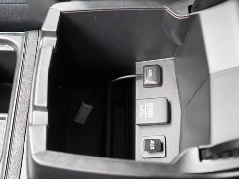 Used 2015 Honda CR-V LX image 21