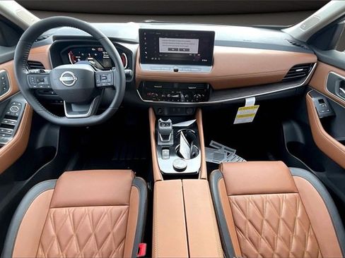 New 2026 Nissan Rogue Platinum w/ Tech Package image 5