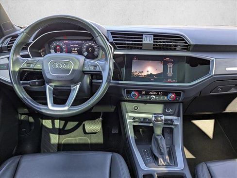 Used 2022 Audi Q3 2.0T Premium w/ Convenience Package image 17