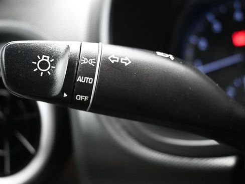 Used 2023 Hyundai Kona SEL FWD image 25