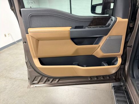 Used 2021 Ford F150 Lariat AWD/4WD image 22