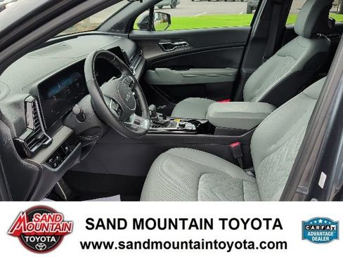 Used 2024 Kia Sportage X-Pro AWD/4WD image 12