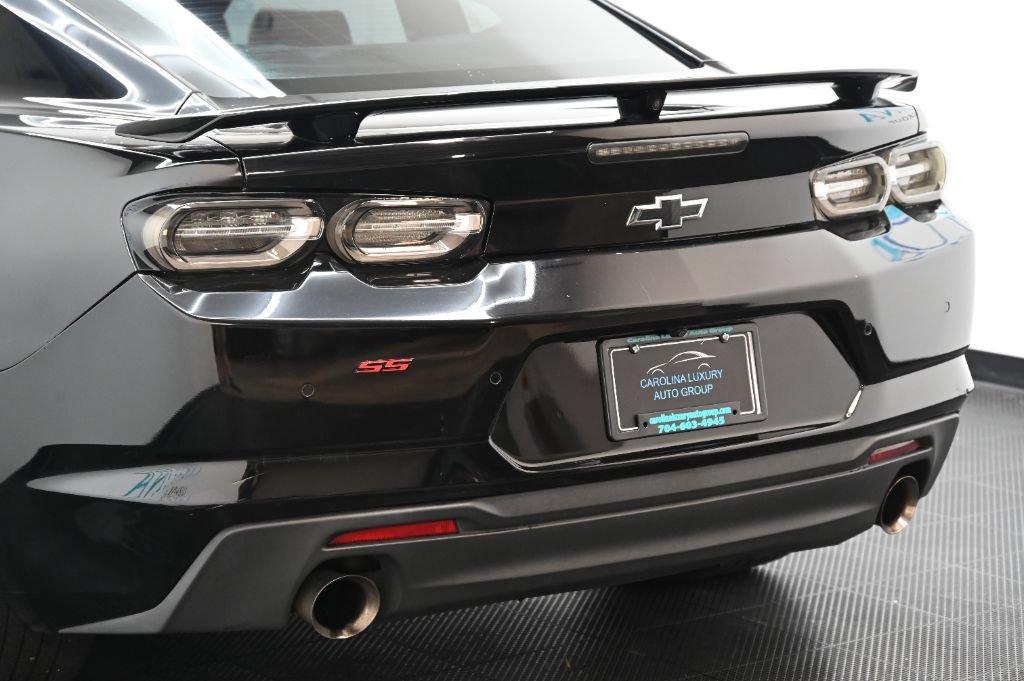 Used 2019 Chevrolet Camaro SS RWD image 14