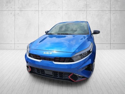 Used 2023 Kia Forte GT-Line w/ GT-Line Premium Package FWD image 5