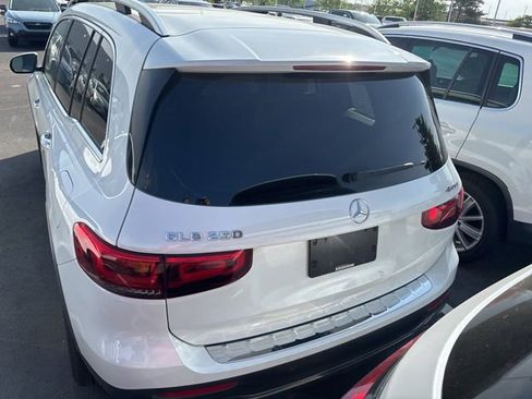 Used 2021 Mercedes-Benz GLB 250 4MATIC image 5