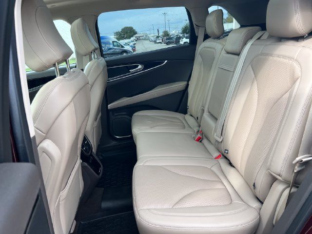 Used 2022 Lincoln Nautilus Reserve AWD/4WD image 35