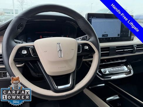 Used 2025 Lincoln Corsair Reserve w/ Towing Package image 12