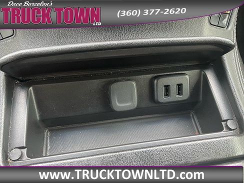 Used 2019 GMC Yukon Denali w/ Denali Ultimate Package AWD/4WD image 30