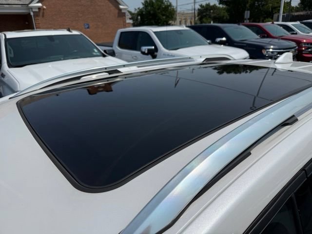 Used 2023 Chevrolet Equinox Premier AWD/4WD image 9