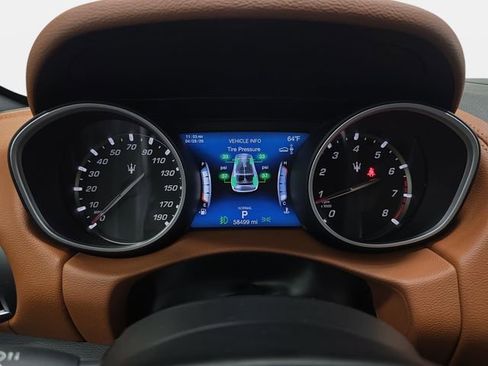 Used 2020 Maserati Levante S AWD/4WD image 19