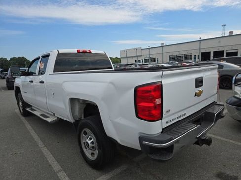 Used 2018 Chevrolet Silverado 2500 W/T w/ WT Convenience Package RWD image 2