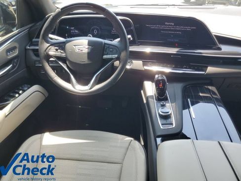 Used 2024 Cadillac Escalade Sport AWD/4WD image 18