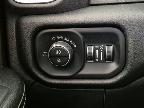 Used 2019 RAM 2500 Big Horn AWD/4WD image 18
