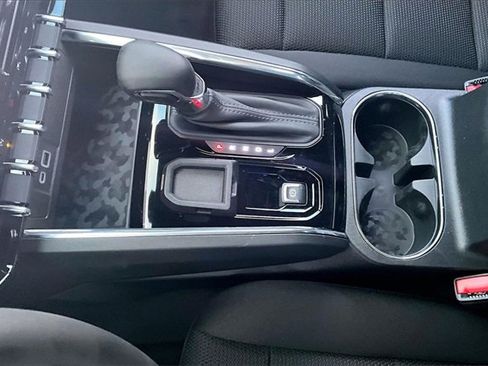 New 2026 GMC Canyon Elevation w/ Convenience Package image 8