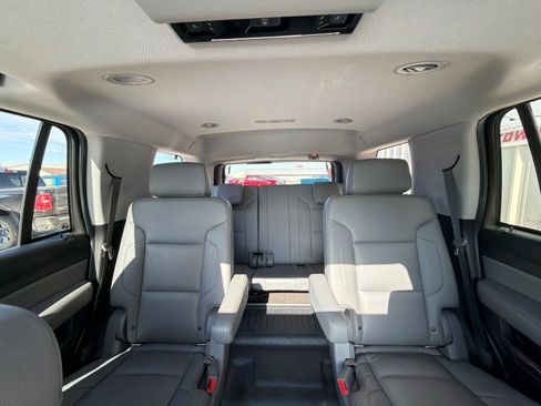 Used 2018 Chevrolet Tahoe LT w/ LT Signature Package AWD/4WD image 29