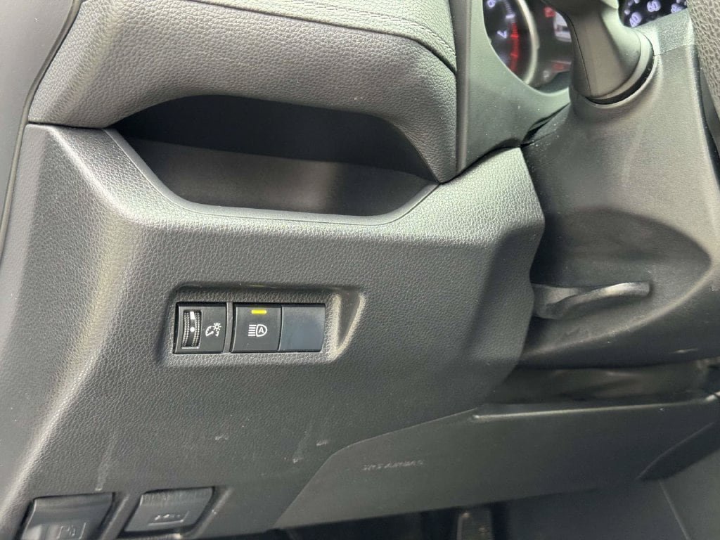 Used 2019 Toyota RAV4 LE w/ All Weather Liner Package AWD/4WD image 9
