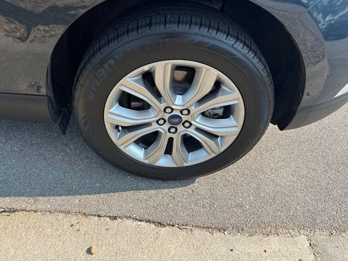 Used 2022 Ford Edge Titanium AWD/4WD image 14
