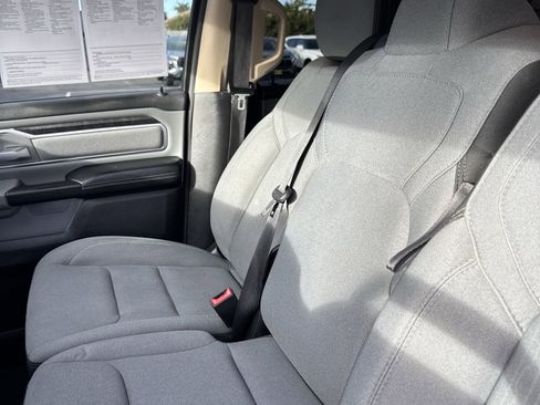 Used 2019 RAM 1500 Big Horn image 24