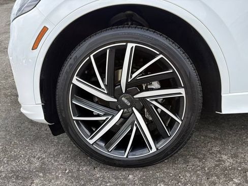 Used 2025 Lincoln Aviator Black Label w/ Jet Appearance Package AWD/4WD image 14