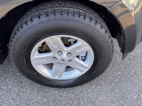 Used 2009 Ford Escape 2WD Hybrid image 13