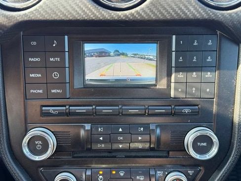 Used 2016 Ford Mustang Coupe RWD image 16