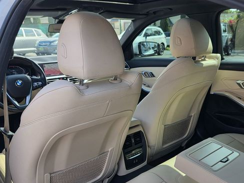 Used 2021 BMW 330i Sedan w/ Driving Assistance Package image 27