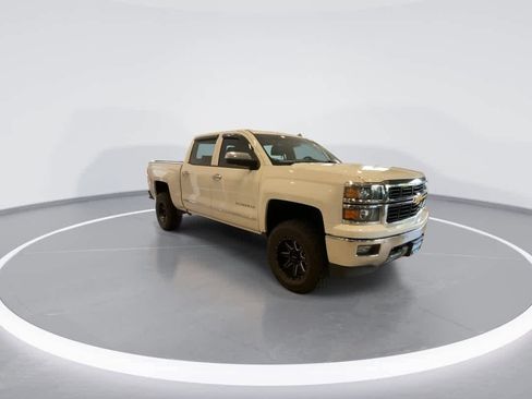 Used 2014 Chevrolet Silverado 1500 LTZ Z71 w/ LTZ Plus Package AWD/4WD image 6
