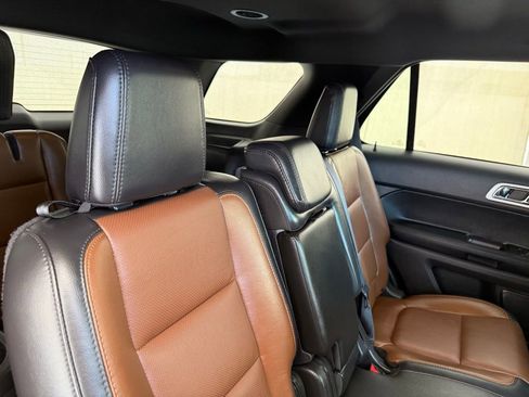 Used 2015 Ford Explorer Limited w/ Equipment Group 301A FWD image 14
