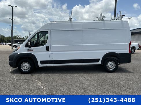 Used 2020 RAM ProMaster 2500 FWD image 2