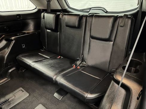 Used 2019 Toyota Highlander XLE AWD/4WD image 29