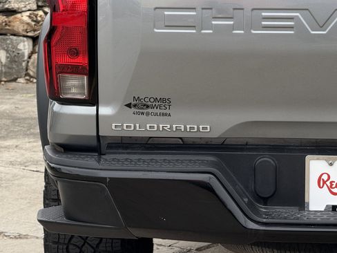 Used 2023 Chevrolet Colorado Trail Boss image 9